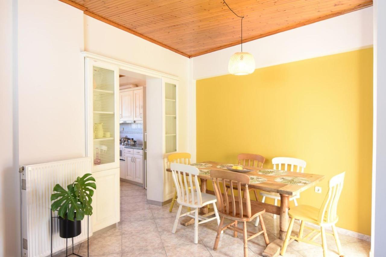 The Yellow Art Home Kalamáta Buitenkant foto
